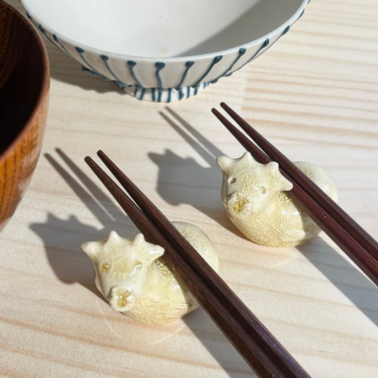 Cattle Chopstick Rest | Dainichi-Gama